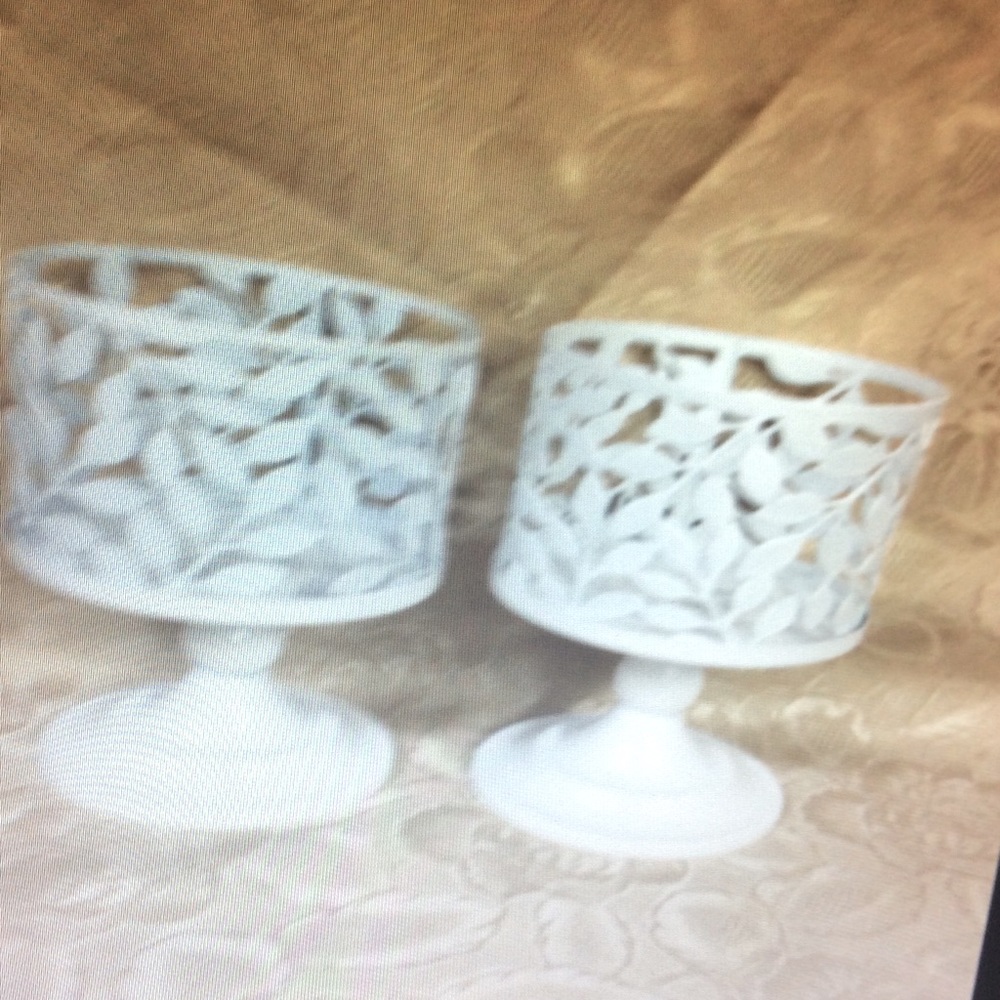 AVON 2 in 1 White Metal Candle Pedestal Stand